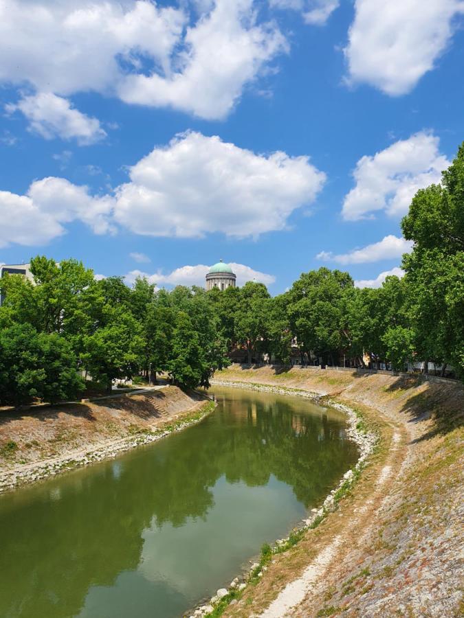 Danubia Apartman Esztergom Exterior foto
