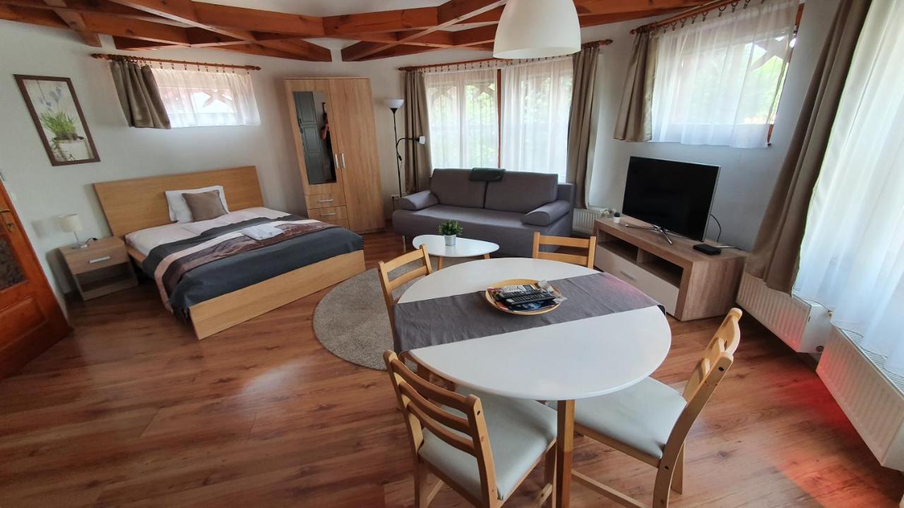 Danubia Apartman Esztergom Exterior foto