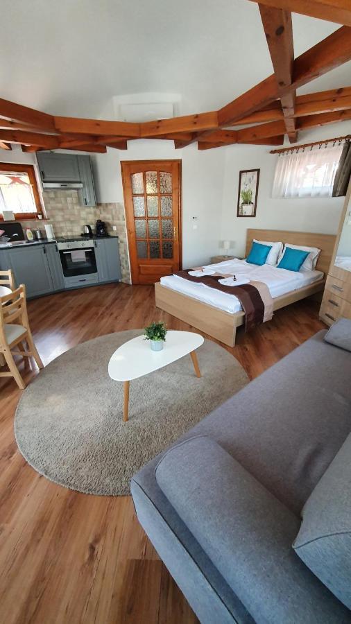 Danubia Apartman Esztergom Exterior foto