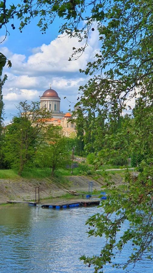 Danubia Apartman Esztergom Exterior foto